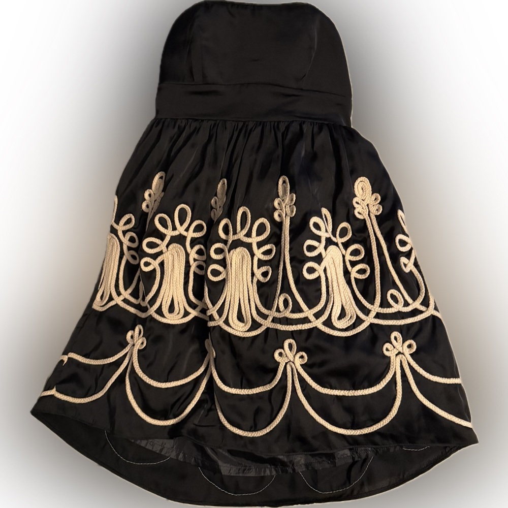 Hot & Delicious Elegant strapless mini Black